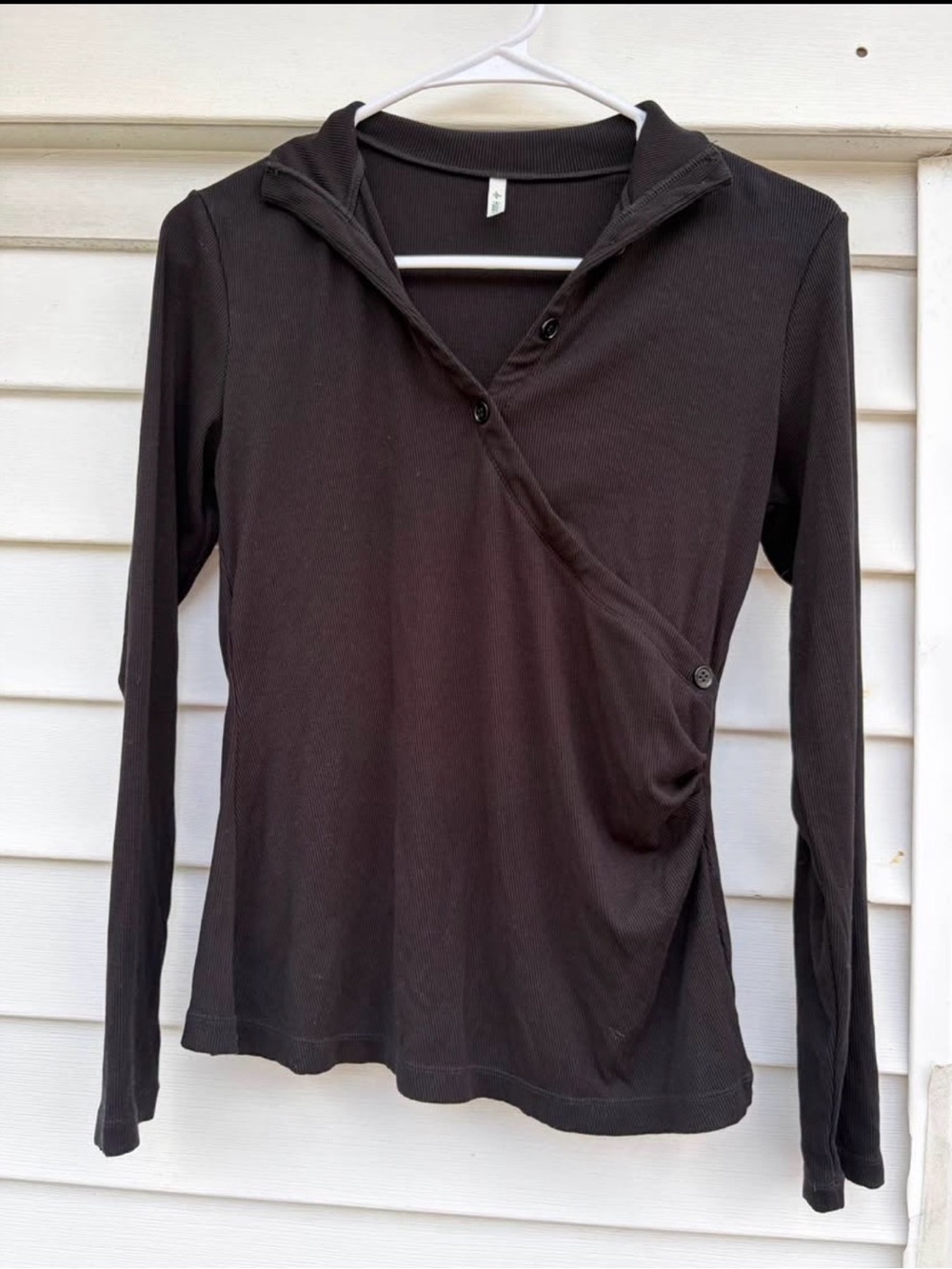 HALARA Black Asymmetric Button-Trim Long Sleeve Top